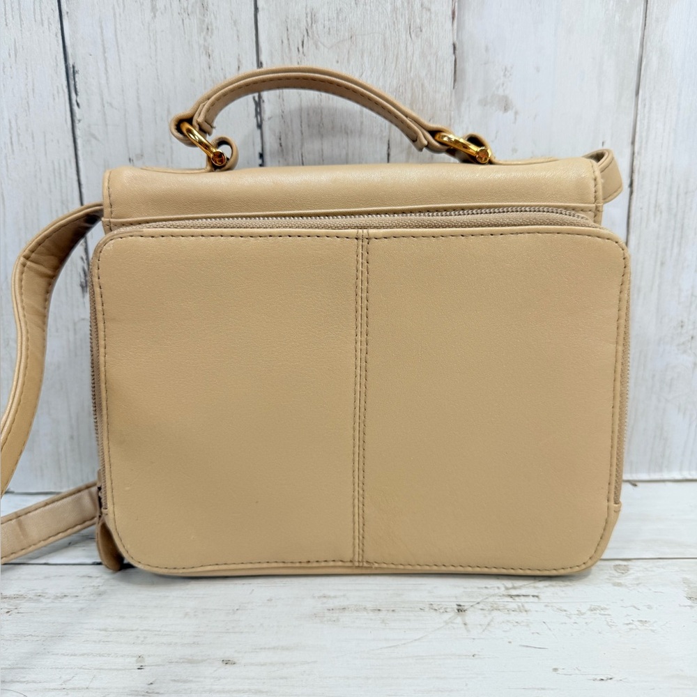 Vintage Tan 80s Faux leather Crossbody Hand bag purse With Mirror & Key Chain - Picture 12 of 13